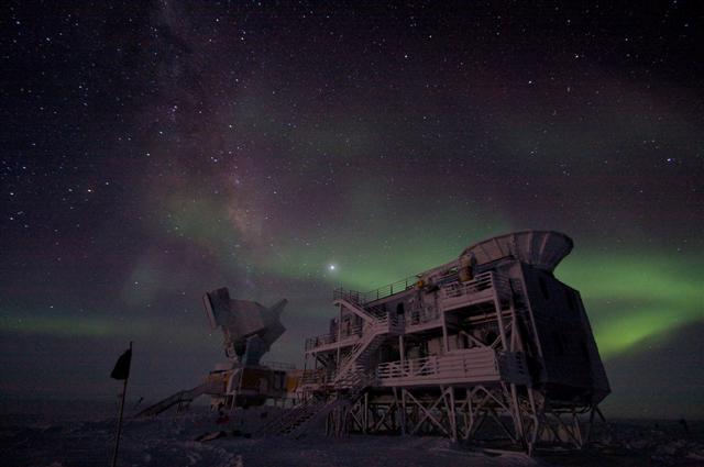 The night sky at South Pole.