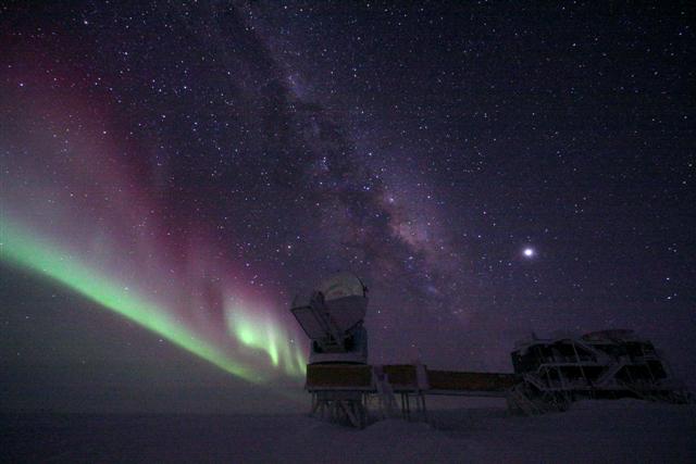 Auroras shimmer over the South Pole Telescope in the Dark Sector.