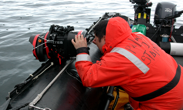 Norbert Wu tests underwater camera.