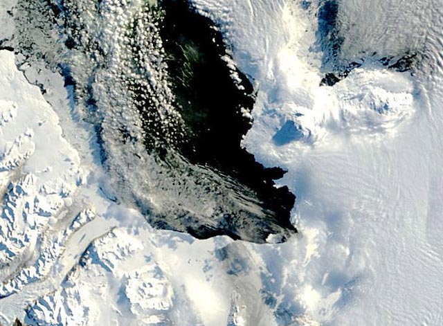 Satellite image of snow and water.