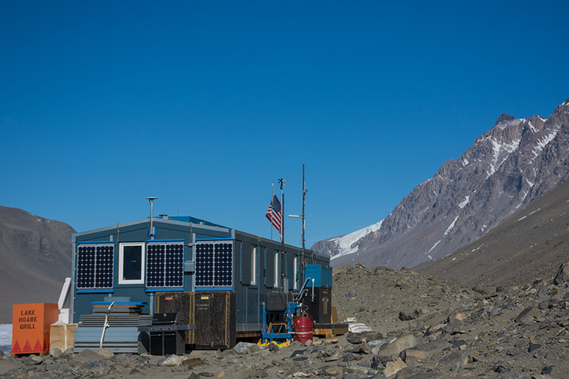 The Lake Hoare Field Camp in the Taylor Valley in the McMurdo Dry Valleys, at the foot of the Canada Glacier