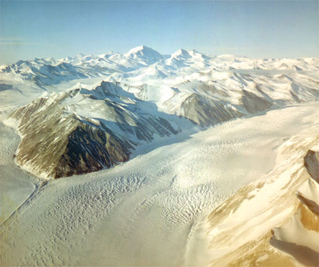 Aerial view of the Beardmore Glacier.