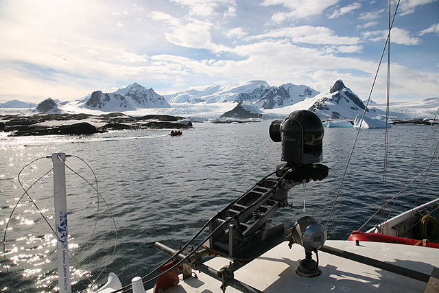 Cineflex camera attached to a boat.