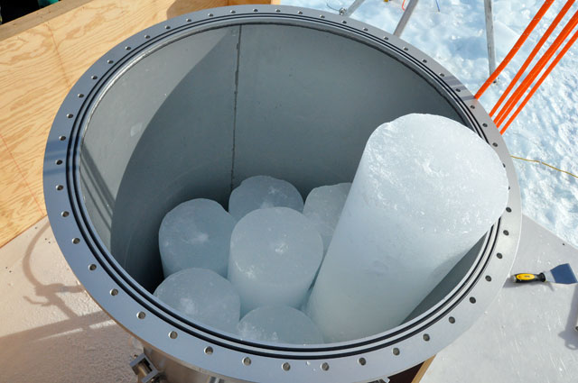 Bucket full of ice.