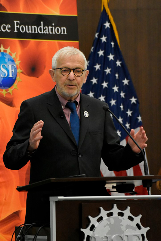Astrophysicist Francis Halzen describes the discovery at the press conference announcing the results of the teams work