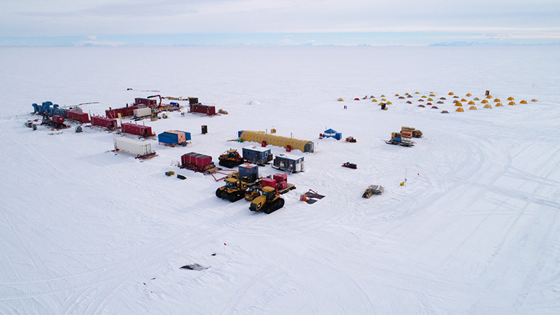 The SALSA camp, at its peak, home to more than 50 scientists and support staff, working to cleanly sample subglacial Lake Mercer
