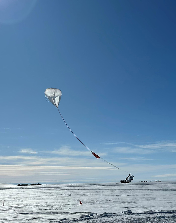The balloon carrying the SPIDER instrument is released so that it floats directly above the payload before launch.